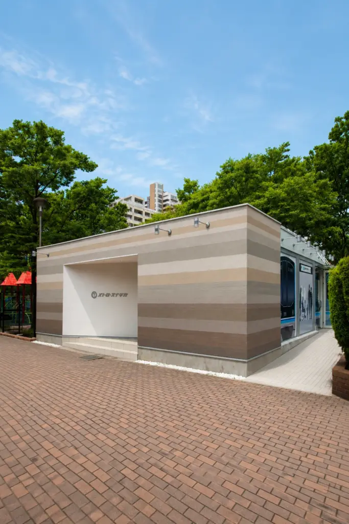 南砂改良工事-メトロ・スナチカ｜コンテナ施設事例 — 入口・展示・トイレ機能を効率的に備えた公共向けコンテナ施設